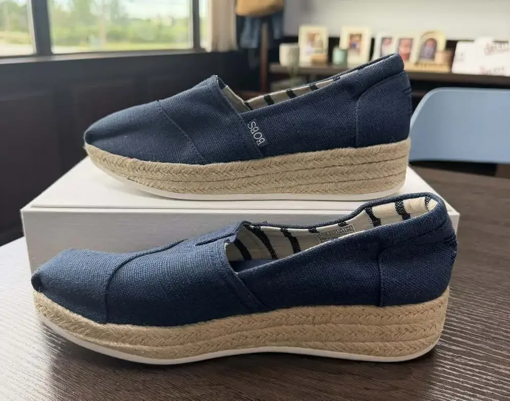 BOBS Skechers Women’s Size 7 Navy Canvas Espadrille Platform Slip On Shoes